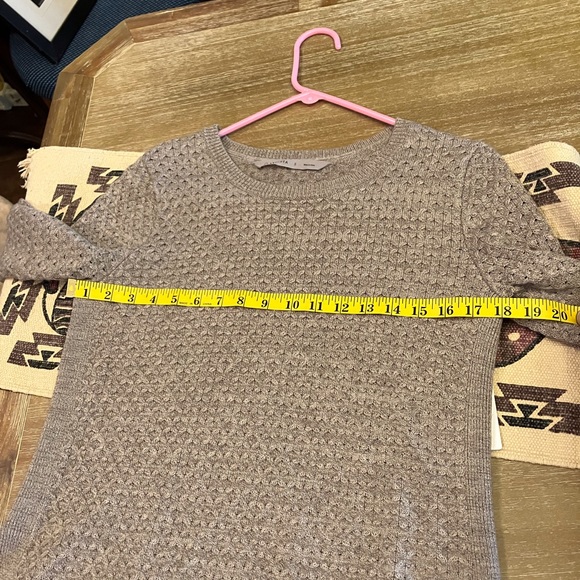 Athleta Sweater - Picture 7 of 7